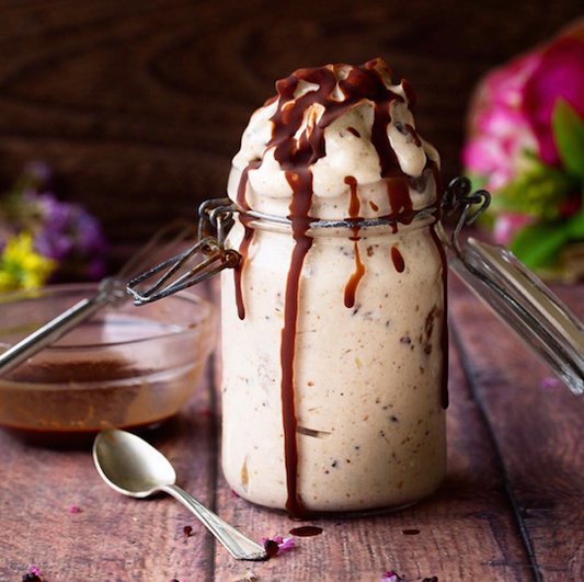 Philosophie Tribe Recipe: Healthy Candy Bar Smoothie